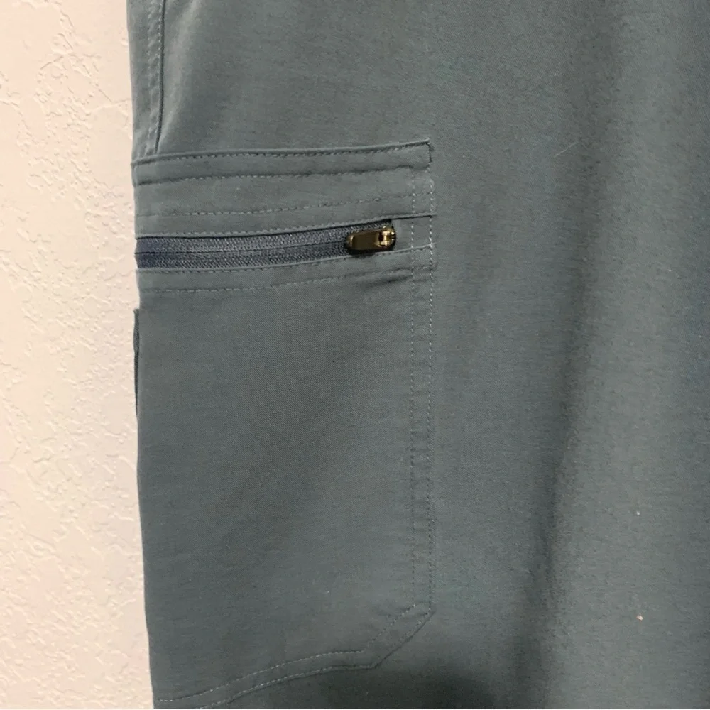 Figs Cairo Men’s Cargo Technical Collection Gray Scrub Pants